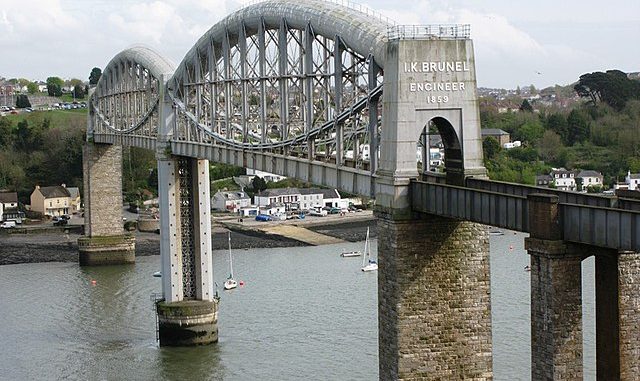 Royal_Albert_Bridge_2009